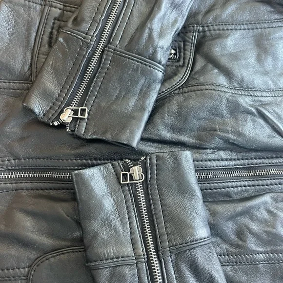 Infinity leather jacket- woman’s size medium - Picture 3 of 11
